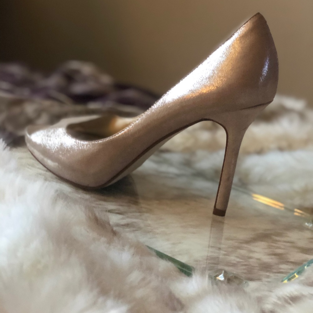 Enzo Angiolini tan heels
